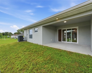 736-738 Gilbert Avenue S - Photo Thumbnail 23