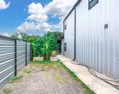 10930 Exeter Street - Photo Thumbnail 20