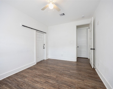 10930 Exeter Street - Photo Thumbnail 14