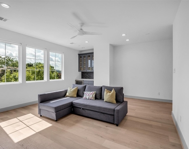 1724 Ridgewood St - Photo Thumbnail 28