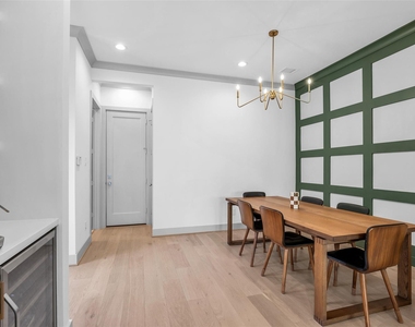 1724 Ridgewood St - Photo Thumbnail 9