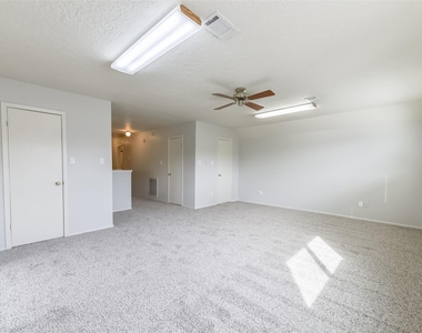 16606 Burlcreek - Photo Thumbnail 32