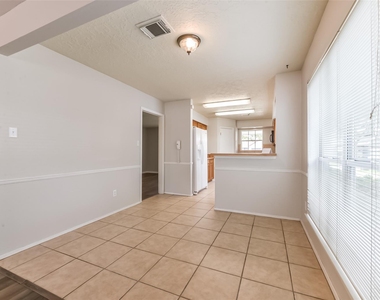 16606 Burlcreek - Photo Thumbnail 11