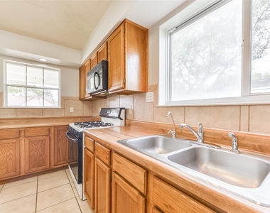 16606 Burlcreek - Photo Thumbnail 13
