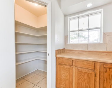 16606 Burlcreek - Photo Thumbnail 19