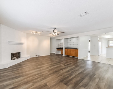 16606 Burlcreek - Photo Thumbnail 7