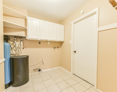 16606 Burlcreek - Photo Thumbnail 34