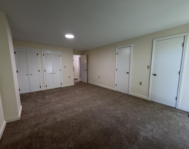 56 Westville - Photo Thumbnail 13