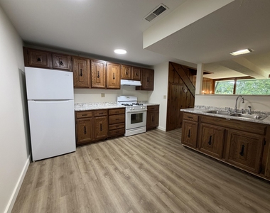 56 Westville - Photo Thumbnail 8