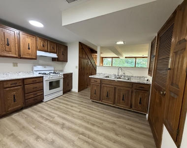 56 Westville - Photo Thumbnail 10