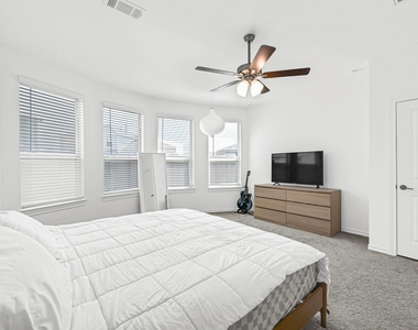 1325 Tan Gable Ln - Photo Thumbnail 15