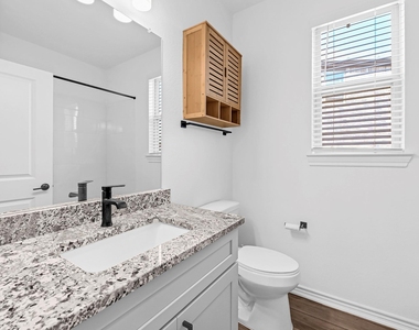 1325 Tan Gable Ln - Photo Thumbnail 13