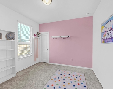 1325 Tan Gable Ln - Photo Thumbnail 12