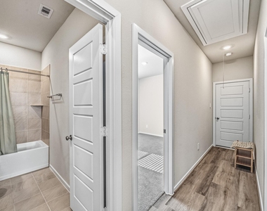 29215 Farmhouse Estates Dr - Photo Thumbnail 21