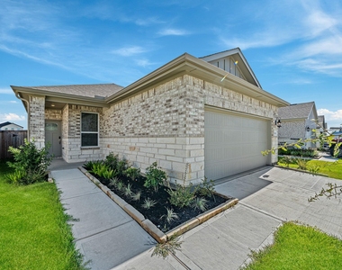 29215 Farmhouse Estates Dr - Photo Thumbnail 3