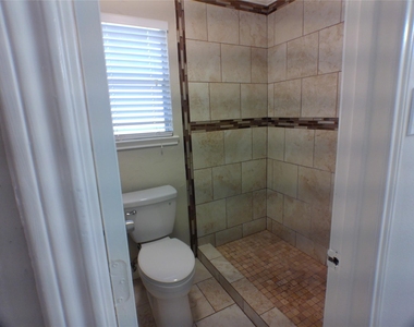4422 Haiti Lane - Photo Thumbnail 15