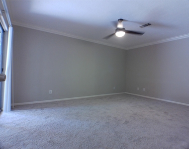 4422 Haiti Lane - Photo Thumbnail 9