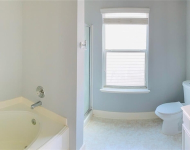 3923 Carriage Park Row - Photo Thumbnail 17