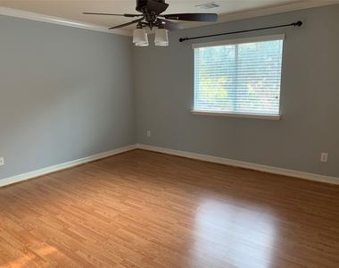 3923 Carriage Park Row - Photo Thumbnail 21