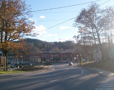 25 School - Photo Thumbnail 6