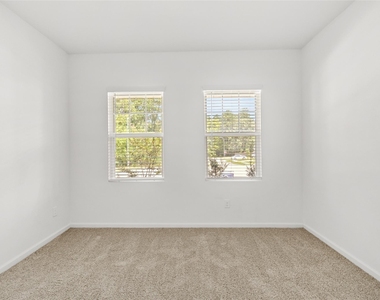 3602 Admiralty Drive - Photo Thumbnail 17