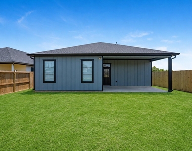 323 Road 5840 - Photo Thumbnail 13