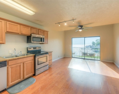 445 Carolcrest Lane - Photo Thumbnail 1