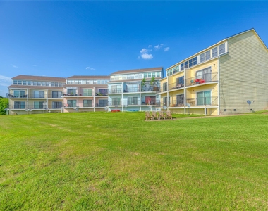 445 Carolcrest Lane - Photo Thumbnail 13
