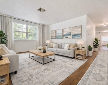 2126 Banks Street - Photo Thumbnail 8