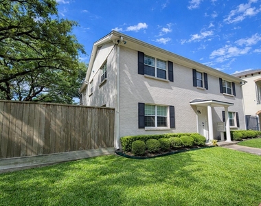 2126 Banks Street - Photo Thumbnail 3