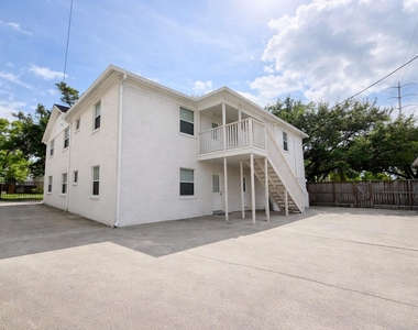 2126 Banks Street - Photo Thumbnail 34