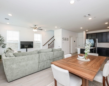 2754 Mariposa Creek Drive - Photo Thumbnail 1