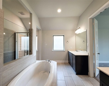 18935 Rosewood Terrace Drive - Photo Thumbnail 28