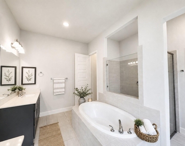 18935 Rosewood Terrace Drive - Photo Thumbnail 27