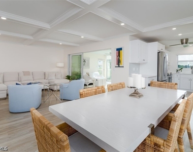 3450 Gulf Shore Boulevard N - Photo Thumbnail 7