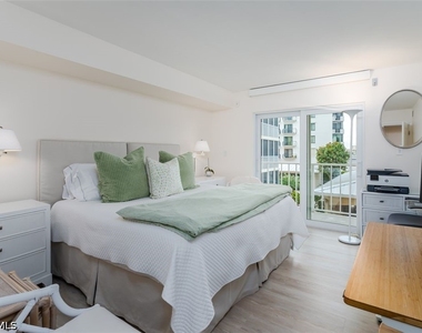 3450 Gulf Shore Boulevard N - Photo Thumbnail 21
