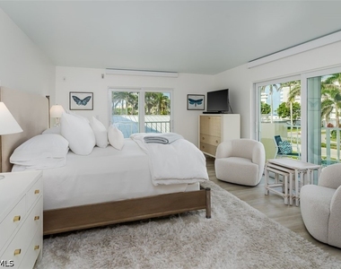 3450 Gulf Shore Boulevard N - Photo Thumbnail 14