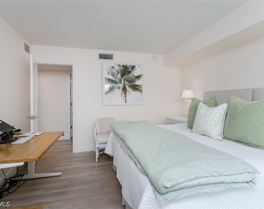 3450 Gulf Shore Boulevard N - Photo Thumbnail 22