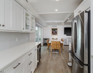 3450 Gulf Shore Boulevard N - Photo Thumbnail 12