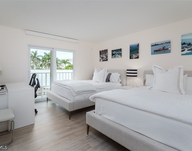 3450 Gulf Shore Boulevard N - Photo Thumbnail 20
