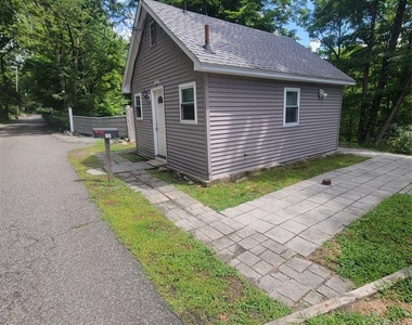 108 Magee - Photo Thumbnail 1