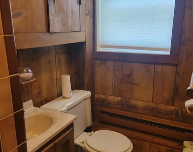 108 Magee - Photo Thumbnail 8