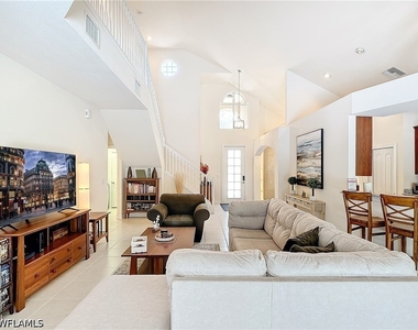 9953 Alabama Street - Photo Thumbnail 3
