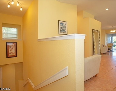 6855 Satinleaf Road S - Photo Thumbnail 6