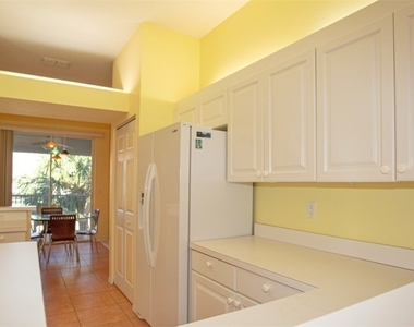 6855 Satinleaf Road S - Photo Thumbnail 13