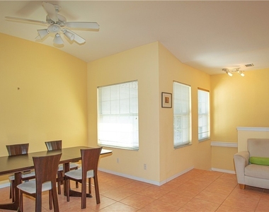 6855 Satinleaf Road S - Photo Thumbnail 10