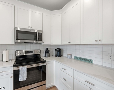 27841 Wisconsin Street - Photo Thumbnail 7