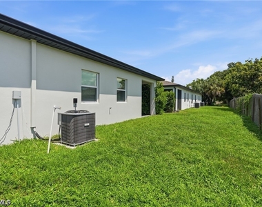 27841 Wisconsin Street - Photo Thumbnail 18