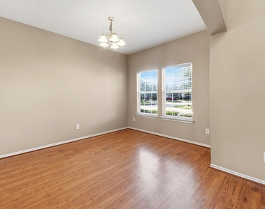 11822 Green Willow Falls Drive - Photo Thumbnail 4