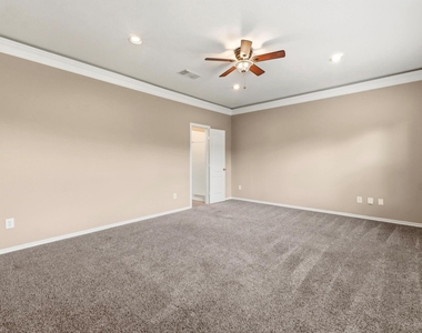 11822 Green Willow Falls Drive - Photo Thumbnail 8